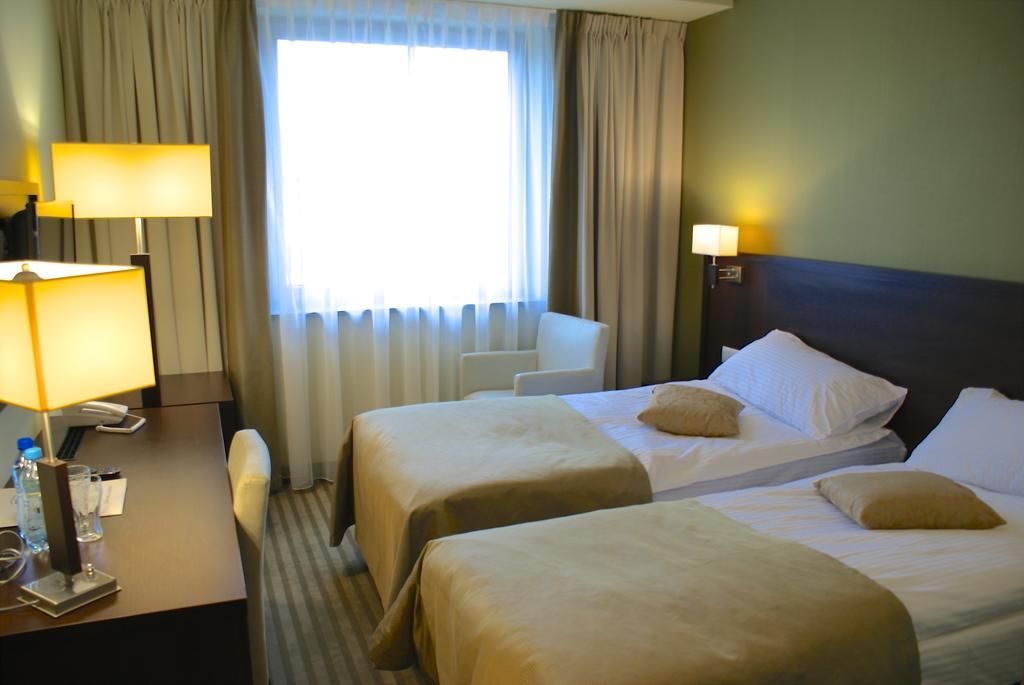 Hotel Lazur Spa & Conference Kaliszki Værelse billede