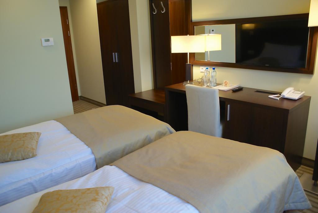 Hotel Lazur Spa & Conference Kaliszki Værelse billede