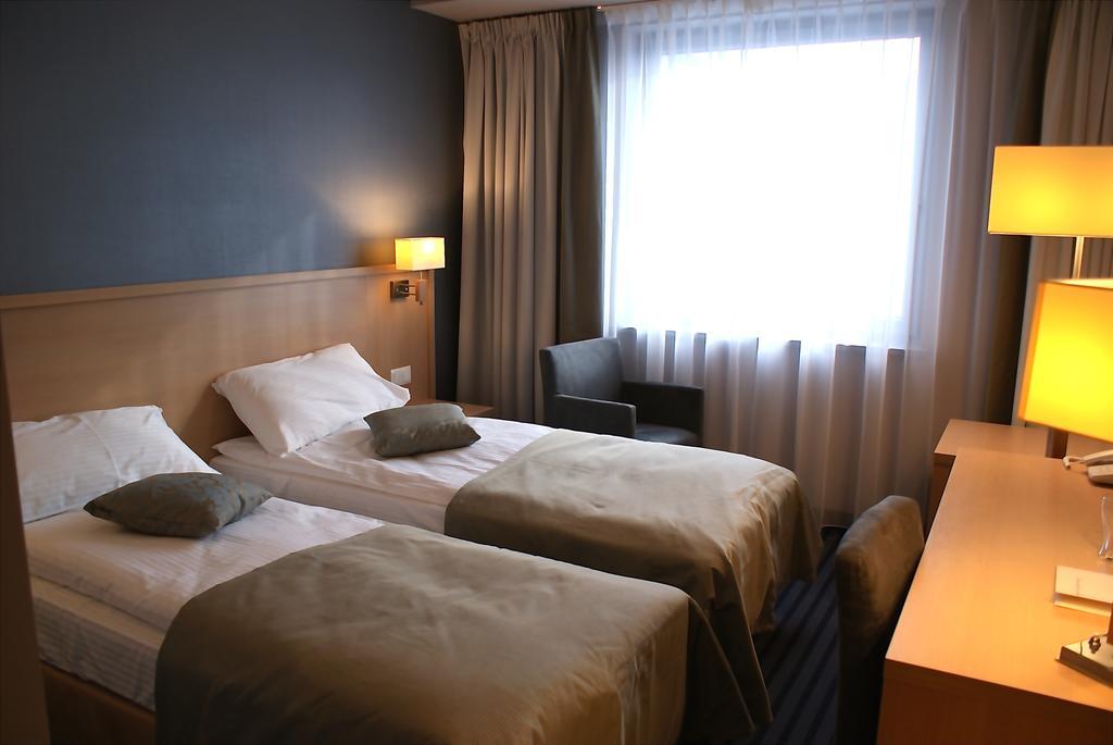 Hotel Lazur Spa & Conference Kaliszki Værelse billede